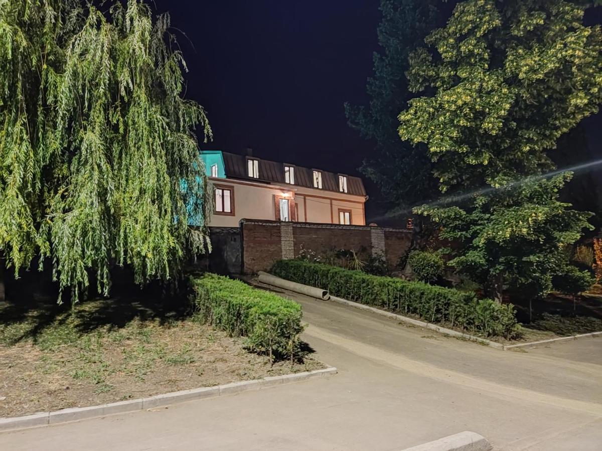 Guest House Spartak Тбилиси Экстерьер фото
