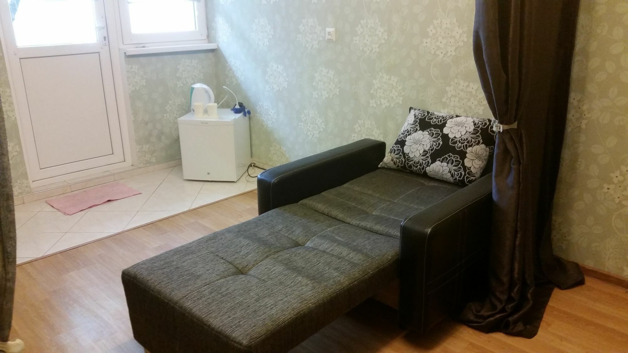 Guest House Spartak Тбилиси Экстерьер фото